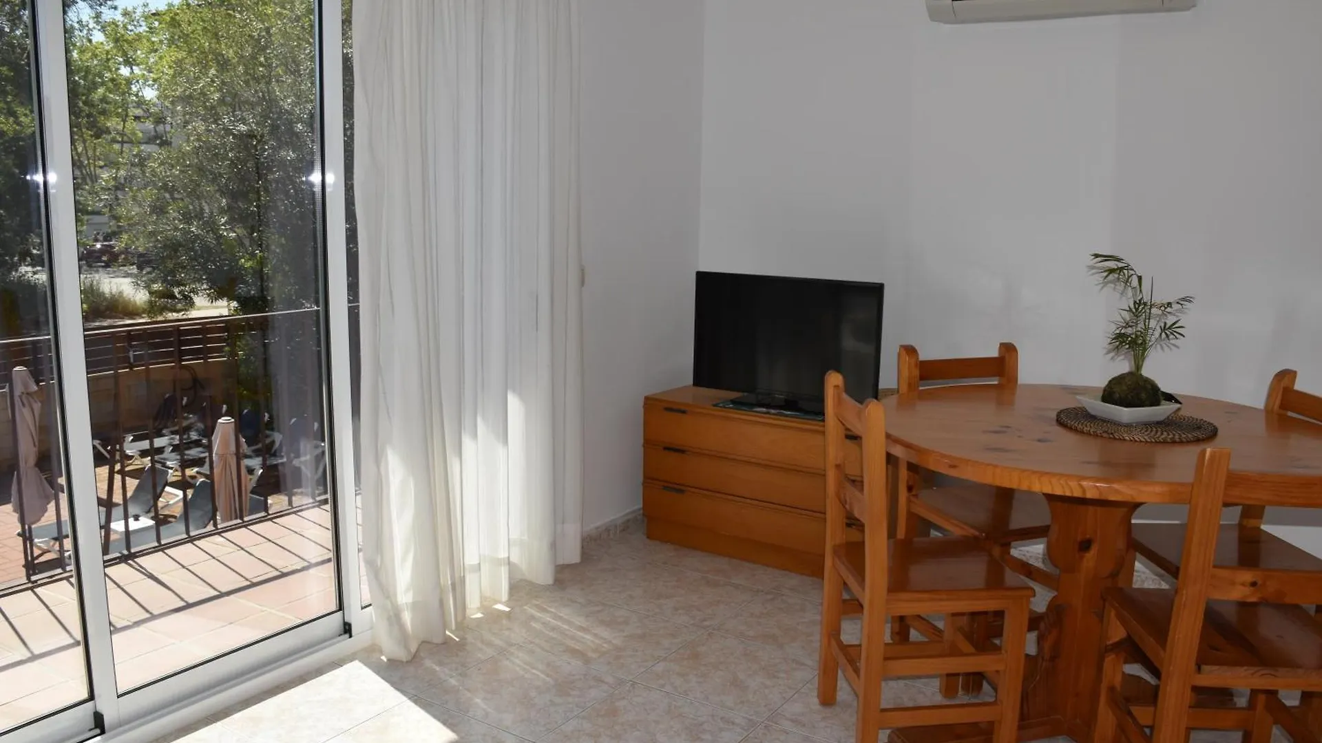 Apartamentos Les Palmeres Platja d'Aro
